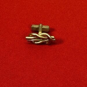 Single‎ Vintage Anson Gold Tone Knotted Cuff Link
